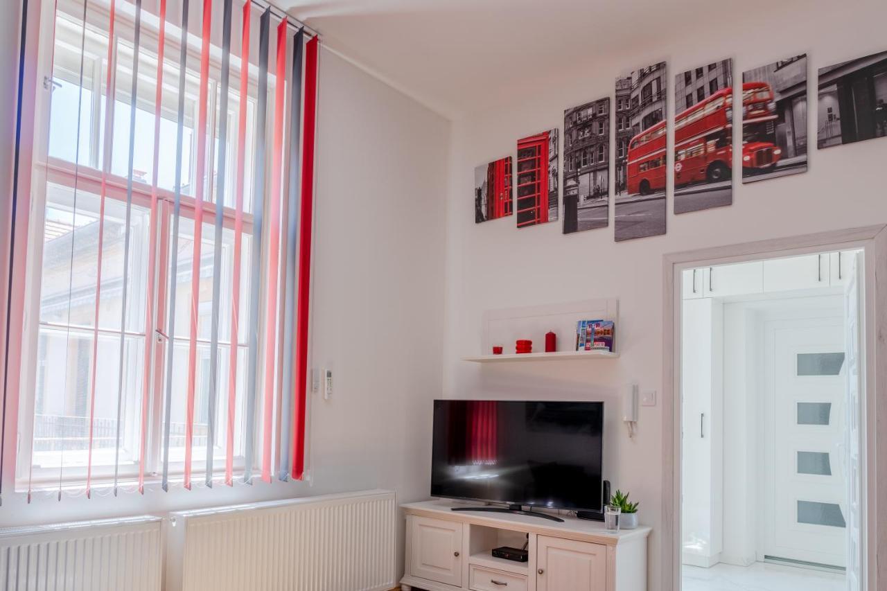 Biztos Kuckó Apartamento Szeged Exterior foto